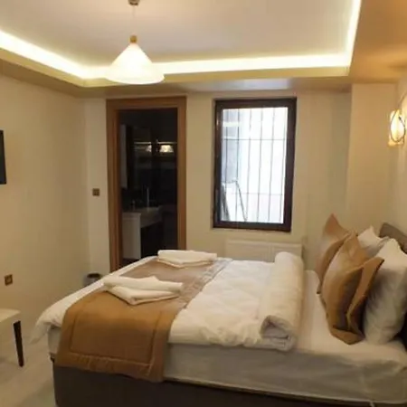 Galata Port House 3*