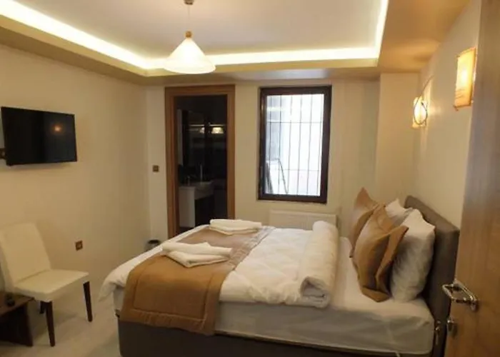 Galata Port House 3*